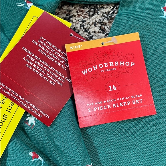 π Wondershop Green Holiday Festive Polar Bear Matching Pajama Set Unisex 14 NWT - Picture 4 of 5